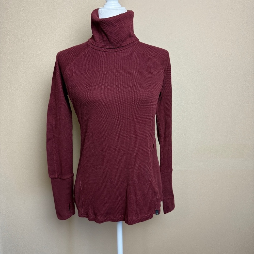 Mountain Hardware EDP Waffle Long Sleeve Turtle Neck- Medium